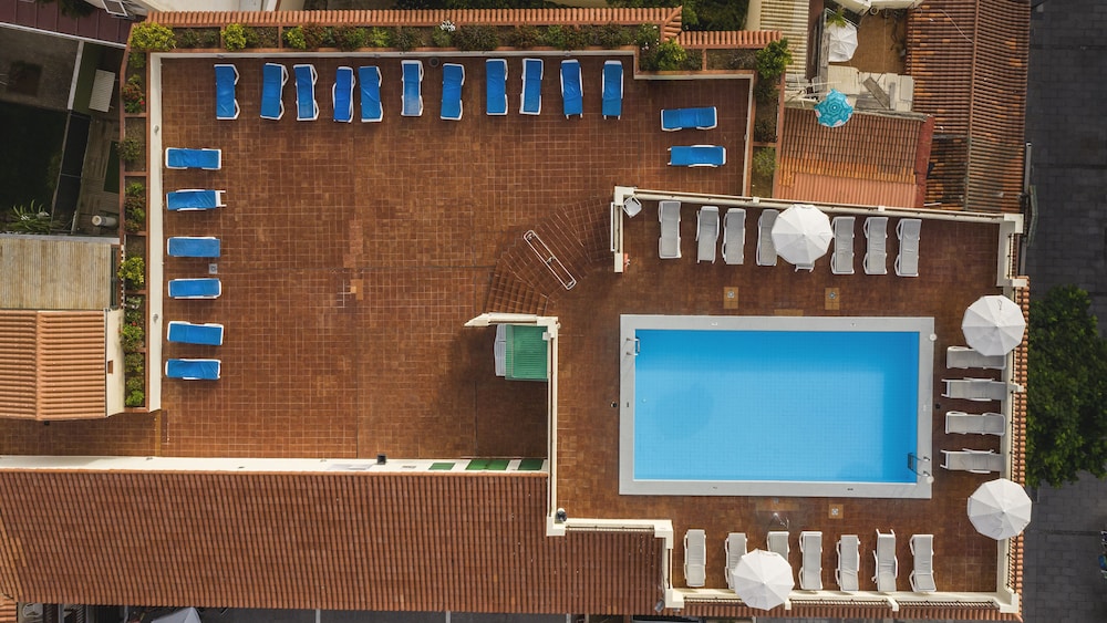 Apartamentos Be Smart Florida Plaza — Swimming pool in Puerto de la Cruz, Canary Islands