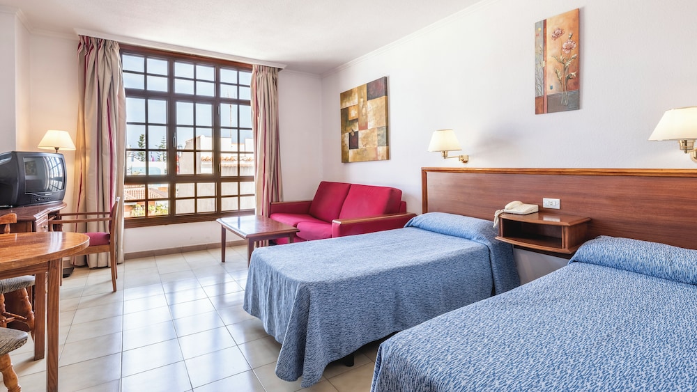 Apartamentos Be Smart Florida Plaza — Hotel rooms in Puerto de la Cruz, Canary Islands