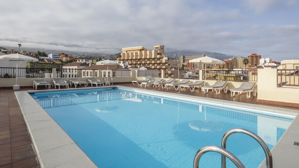 Apartamentos Be Smart Florida Plaza — Swimming pool in Puerto de la Cruz, Canary Islands
