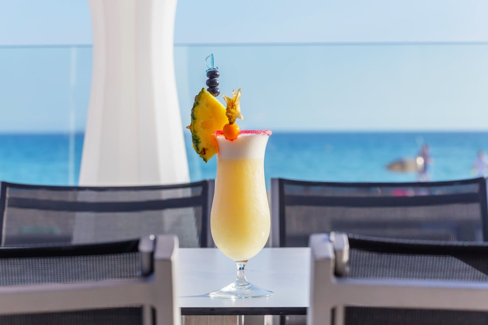 Aparthotel Fontanellas Playa — Restaurant & bars in Playa de Palma, Balearic Islands