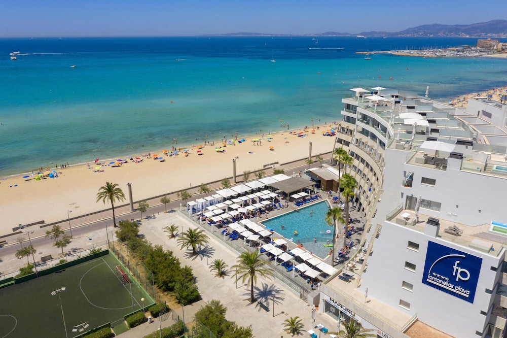 Aparthotel Fontanellas Playa — Beach in Playa de Palma, Balearic Islands