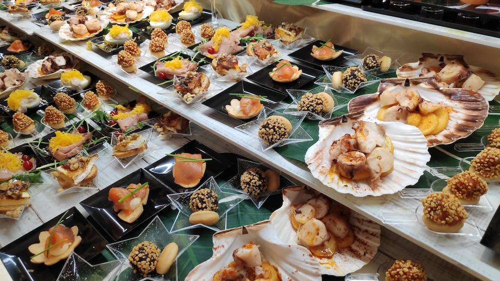 Aparthotel Fontanellas Playa — Restaurant & bars in Playa de Palma, Balearic Islands