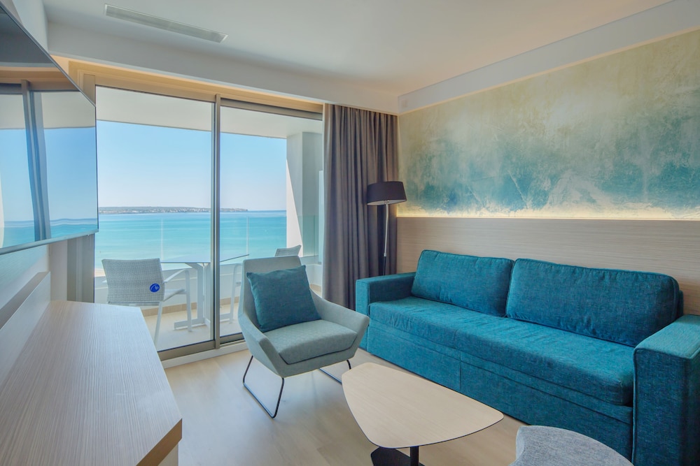 Aparthotel Fontanellas Playa — Hotel rooms in Playa de Palma, Balearic Islands