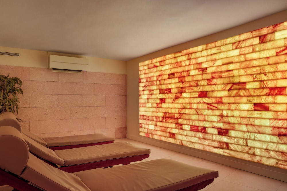 Aparthotel Fontanellas Playa — Spa in Playa de Palma, Balearic Islands