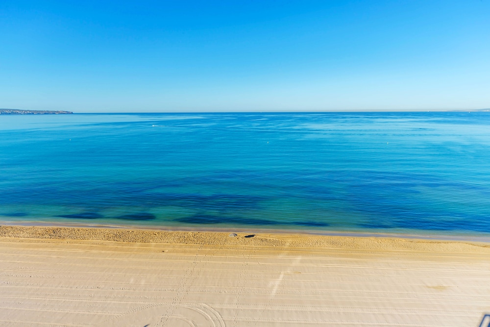 Aparthotel Fontanellas Playa — Beach in Playa de Palma, Balearic Islands