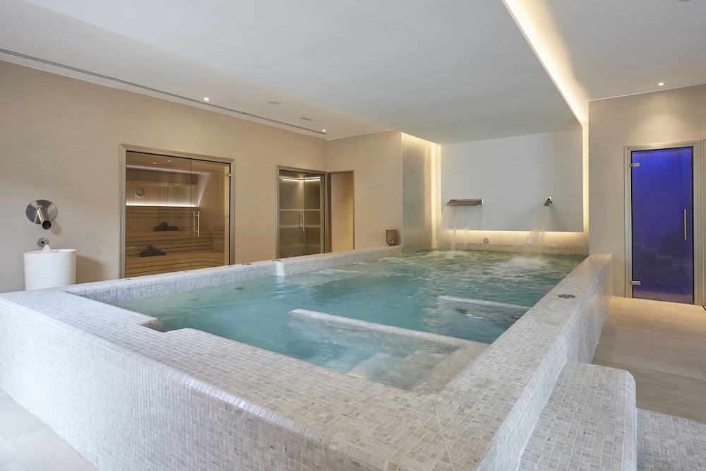 Bordoy Alcudia Port Suites - Adult Only — Spa in Alcudia, Balearic Islands