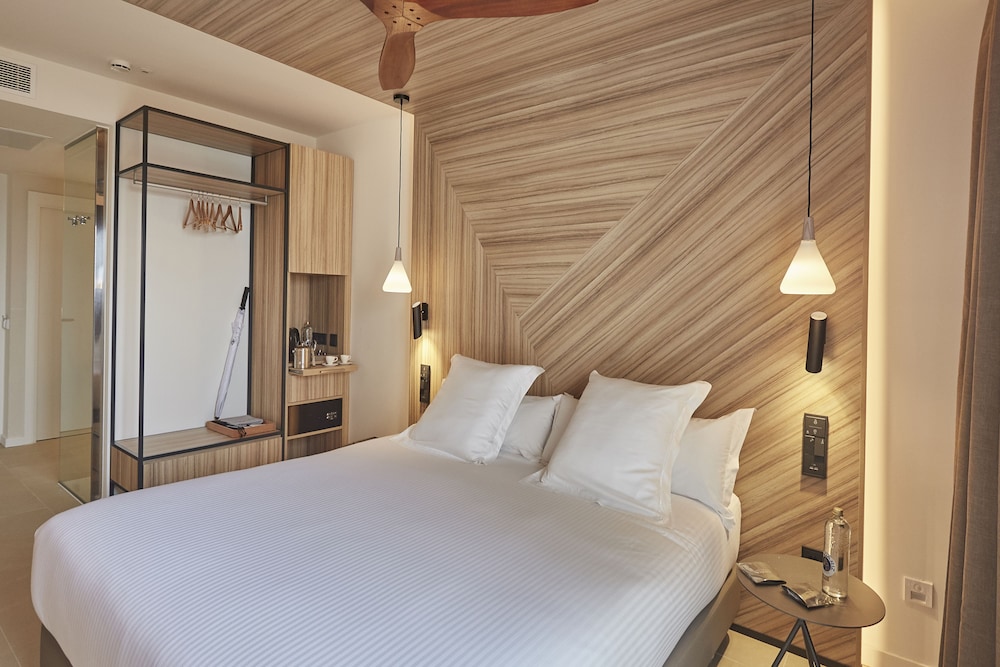 Bordoy Alcudia Port Suites - Adult Only — Hotel rooms in Alcudia, Balearic Islands