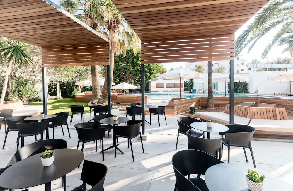 Bordoy Alcudia Port Suites - Adult Only — Restaurant & bars in Alcudia, Balearic Islands