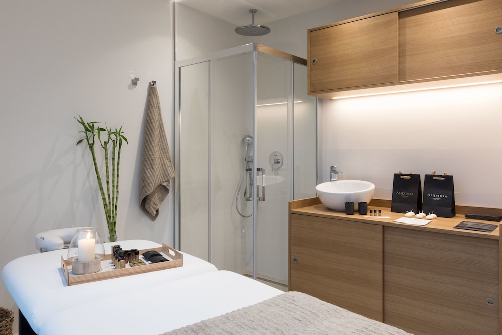Bordoy Alcudia Port Suites - Adult Only — Hotel rooms in Alcudia, Balearic Islands