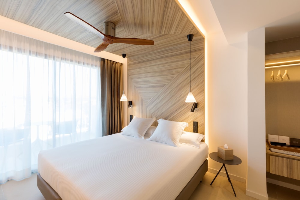 Bordoy Alcudia Port Suites - Adult Only — Hotel rooms in Alcudia, Balearic Islands