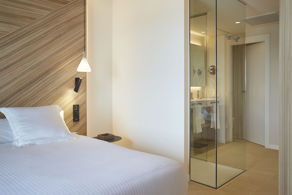 Bordoy Alcudia Port Suites - Adult Only — Hotel rooms in Alcudia, Balearic Islands