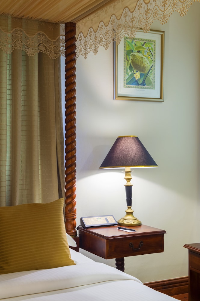 Galle Face Hotel — Hotel rooms in Colombo, Western Province