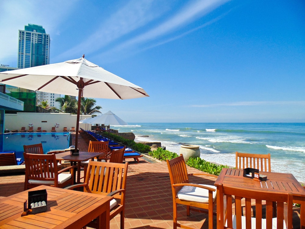 Galle Face Hotel — Restaurant & bars in Colombo, Western Province