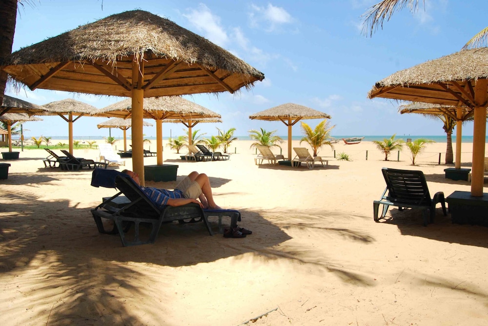 Goldi Sands Hotel — Beach in Negombo, Western Province
