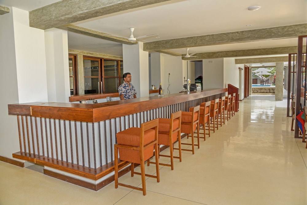 Goldi Sands Hotel — Restaurant & bars in Negombo, Western Province