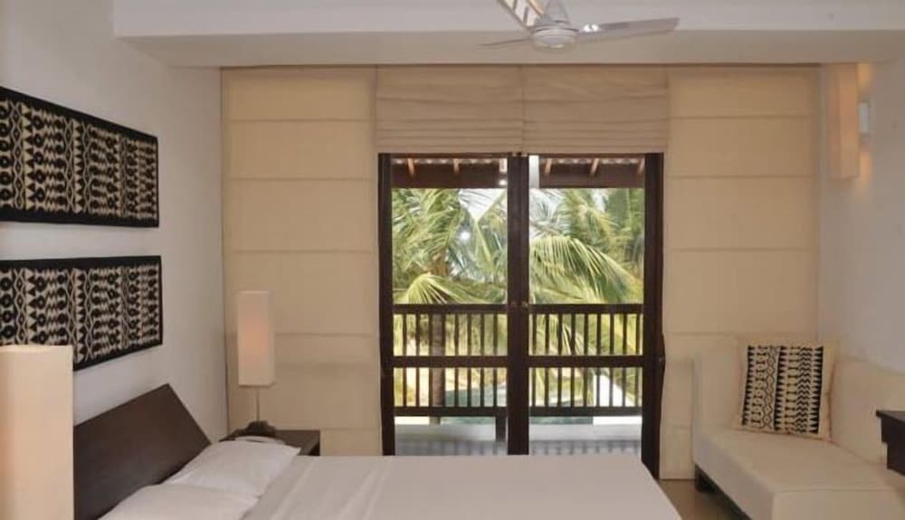Goldi Sands Hotel — Hotel rooms in Negombo, Western Province