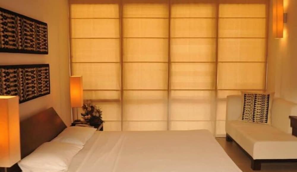 Goldi Sands Hotel — Hotel rooms in Negombo, Western Province