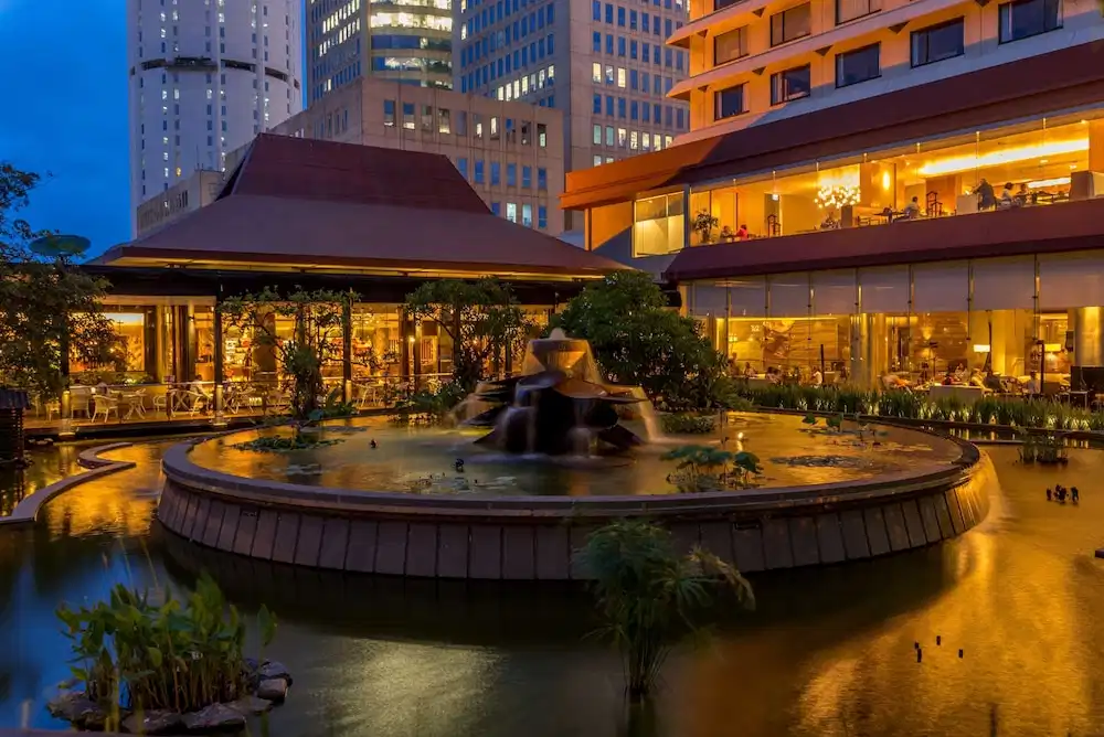 Hilton Colombo — Restaurant & bars in Colombo, Western Province