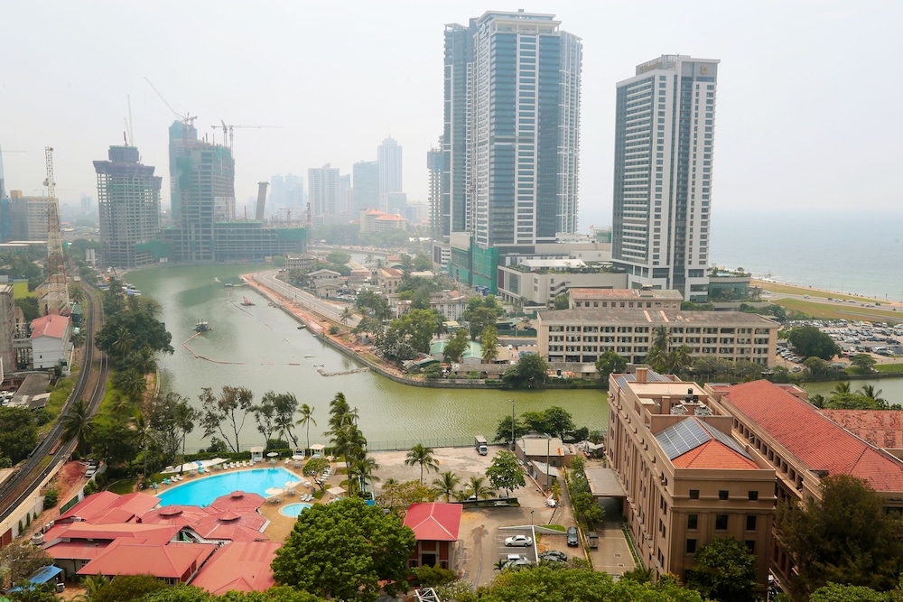 Hilton Colombo — Hotel rooms in Colombo, Western Province