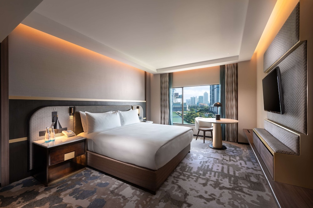Hilton Colombo — Hotel rooms in Colombo, Western Province