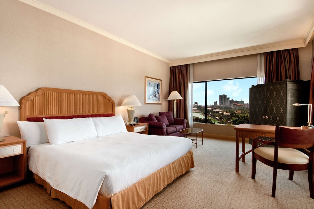 Hilton Colombo — Hotel rooms in Colombo, Western Province