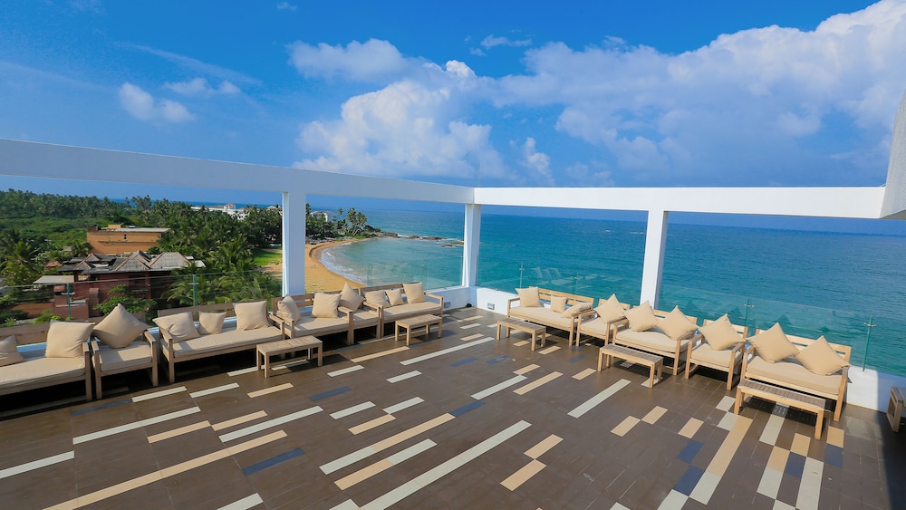 Pandanus Beach Resort & Spa — Beach in Induruwa, Southern Province