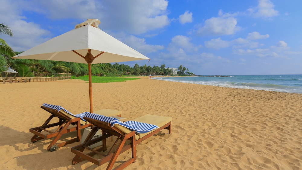 Pandanus Beach Resort & Spa — Beach in Induruwa, Southern Province