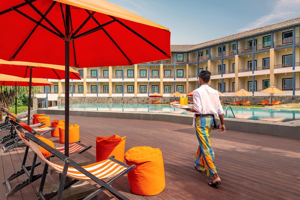 Jetwing Lighthouse, A Luxury Reserve — Swimming pool in Galle, Southern Province