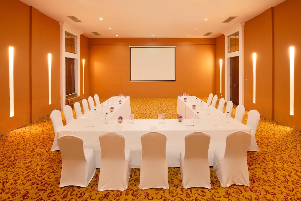 Jetwing Lighthouse, A Luxury Reserve — Hotel building in Galle, Southern Province