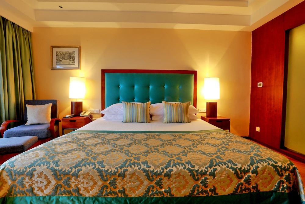 Taj Samudra — Hotel rooms in Colombo, Western Province