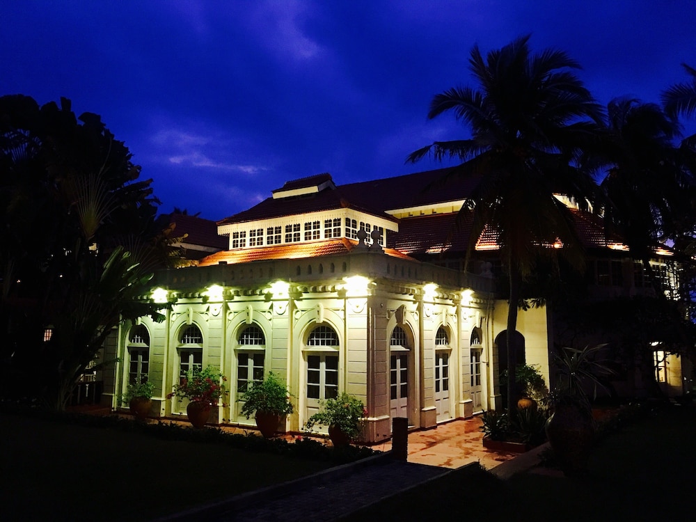 Taj Samudra — Hotel building in Colombo, Western Province