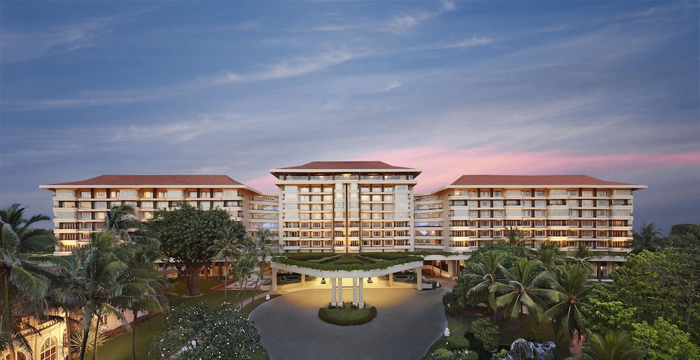 Taj Samudra — Hotel building in Colombo, Western Province