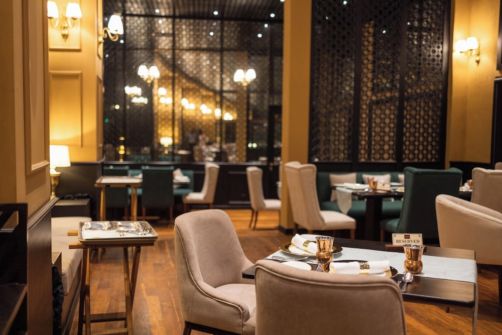 Taj Samudra — Restaurant & bars in Colombo, Western Province
