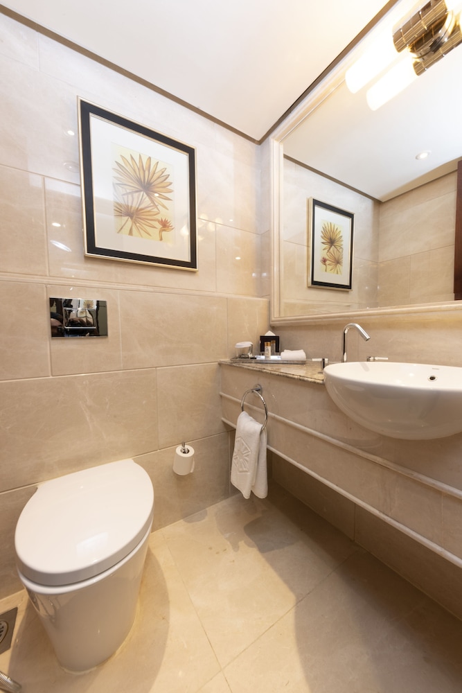 Taj Samudra — Hotel rooms in Colombo, Western Province