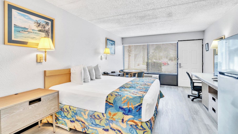 Home 1 Suites Extended Stay - Kissimmee — Hotel rooms in Kissimmee, Florida