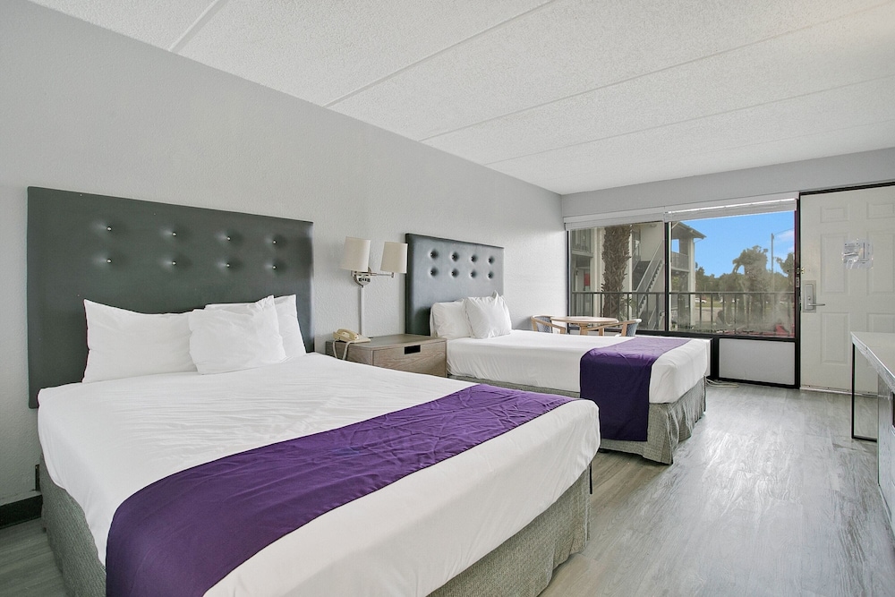 Home 1 Suites Extended Stay - Kissimmee — Hotel rooms in Kissimmee, Florida