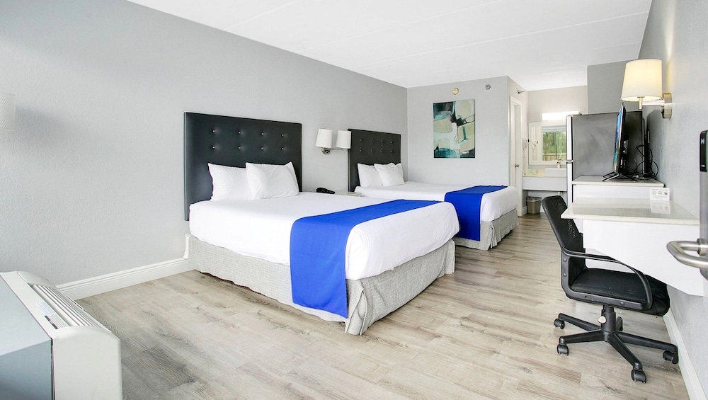 Home 1 Suites Extended Stay - Kissimmee — Hotel rooms in Kissimmee, Florida