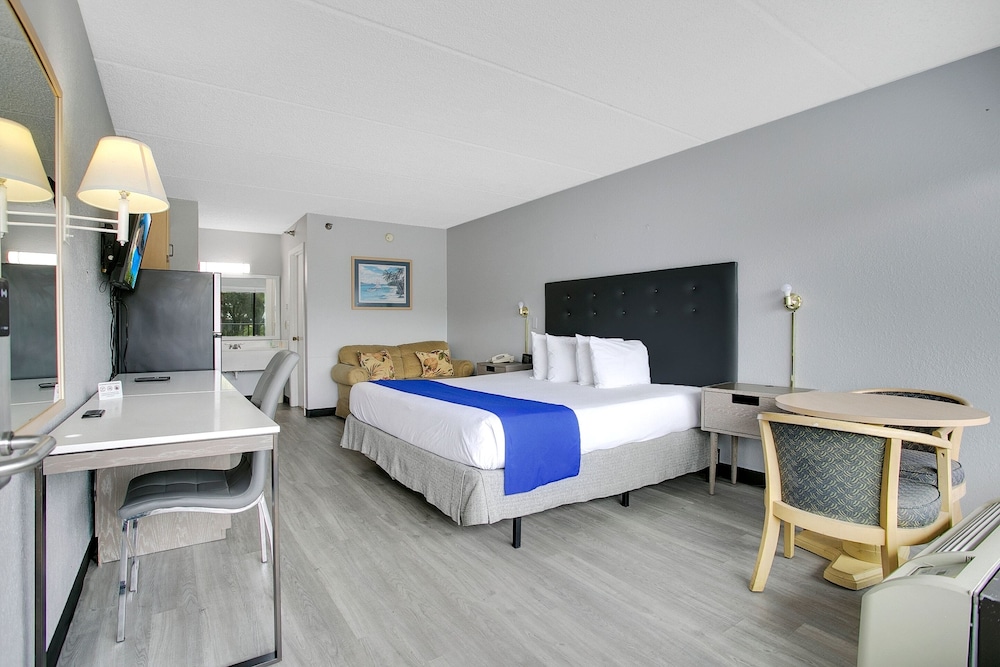 Home 1 Suites Extended Stay - Kissimmee — Hotel rooms in Kissimmee, Florida