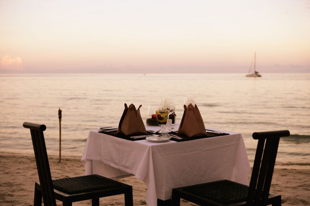 Buri Rasa Village Samui Adults Only — Restaurant & bars in Bo Phut, Surat Thani
