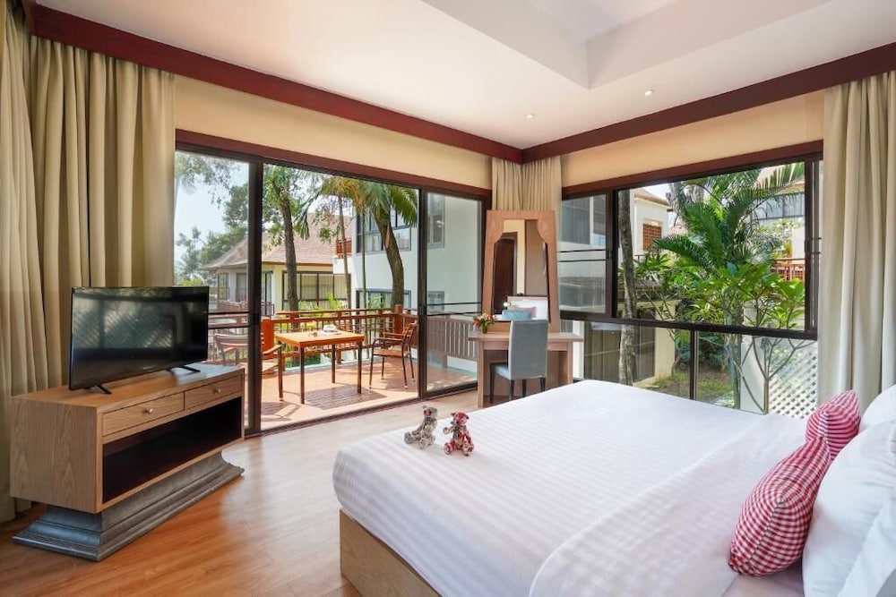 The Briza Beach Resort, Samui — Hotel rooms in Bo Phut, Surat Thani