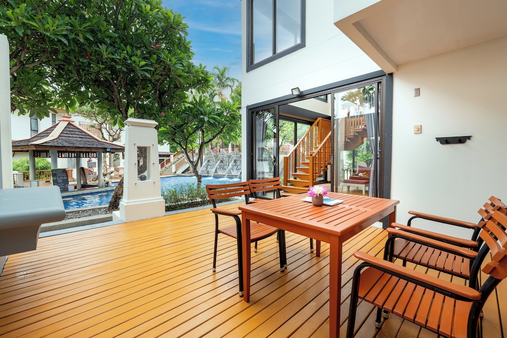 The Briza Beach Resort, Samui — Swimming pool in Bo Phut, Surat Thani