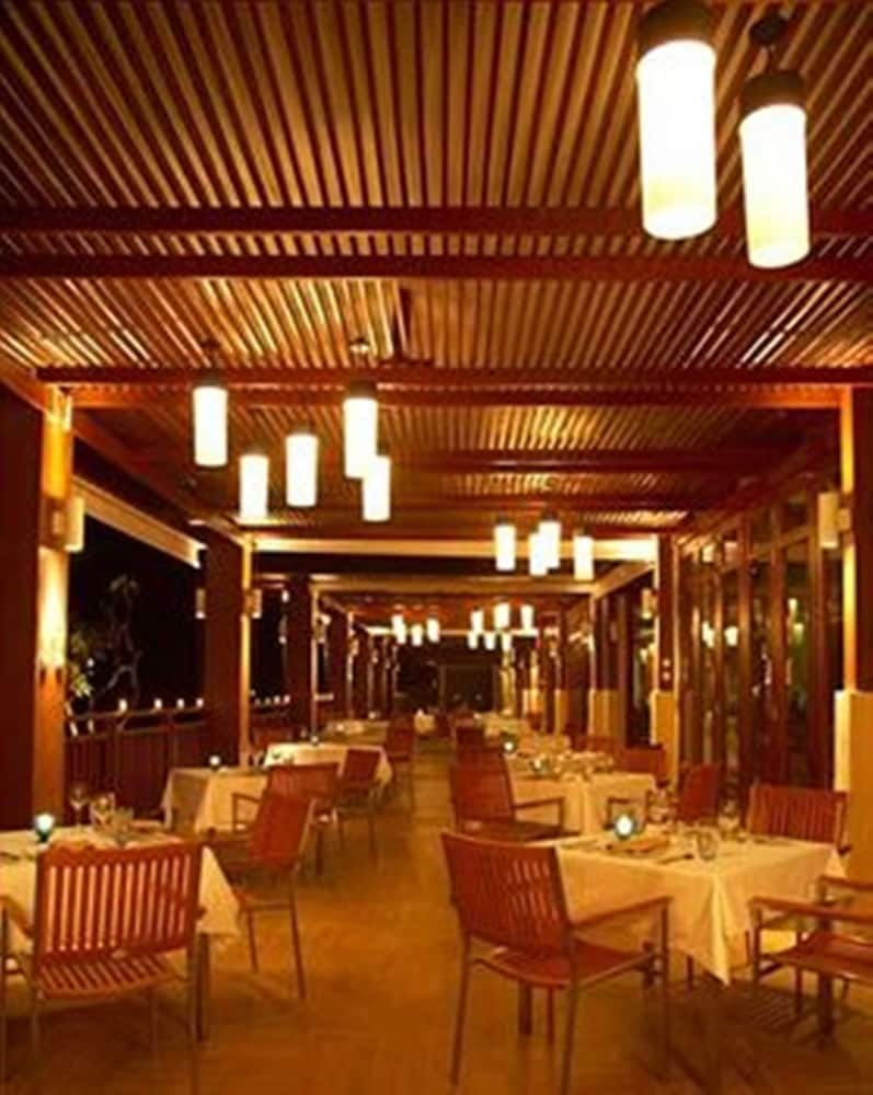 The Sarann Koh Samui, Suites & Villas — Restaurant & bars in Bo Phut, Surat Thani