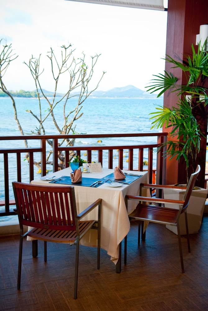 The Sarann Koh Samui, Suites & Villas — Restaurant & bars in Bo Phut, Surat Thani