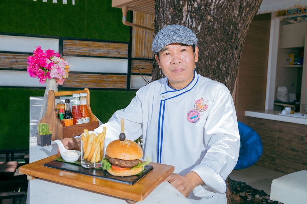 Baan Samui Resort — Restaurant & bars in Bo Phut, Surat Thani
