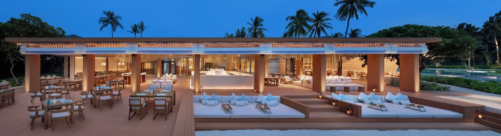 Centara Reserve Samui — Restaurant & bars in Bo Phut, Surat Thani