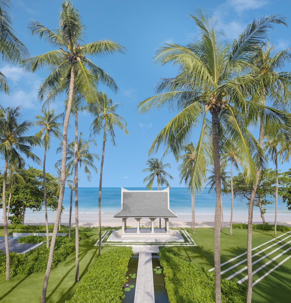 Centara Reserve Samui — Beach in Bo Phut, Surat Thani