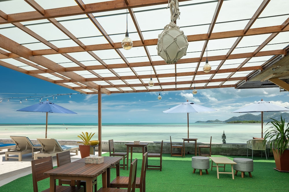 Chaba Cabana Beach Resort — Restaurant & bars in Bo Phut, Surat Thani