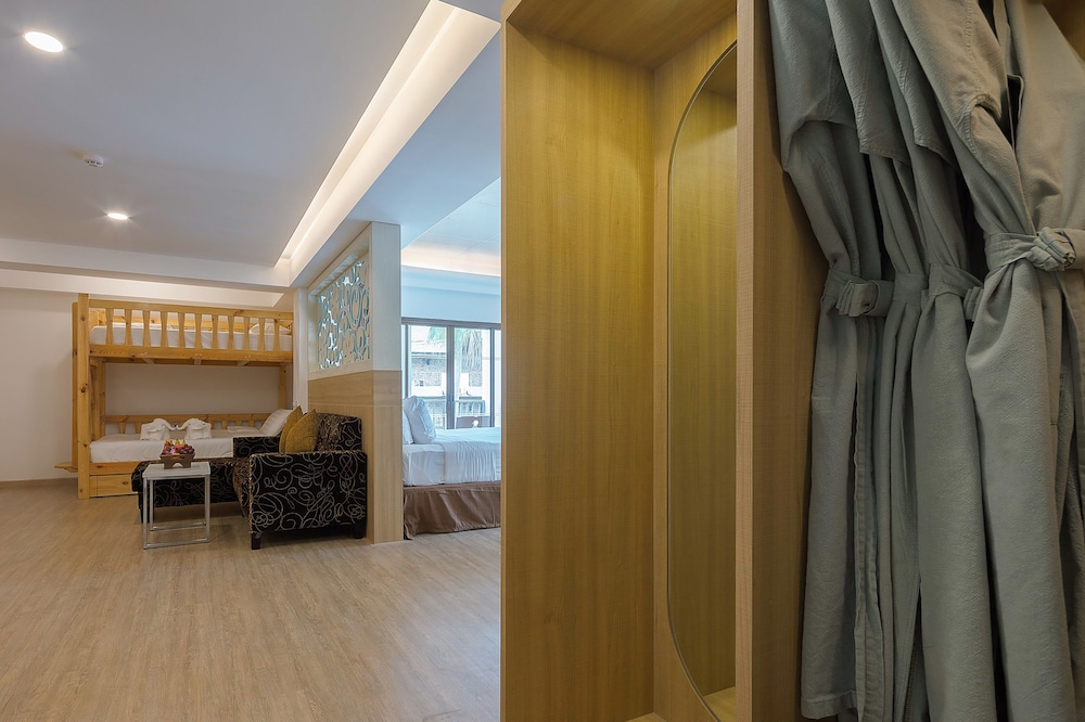 Chaba Cabana Beach Resort — Hotel rooms in Bo Phut, Surat Thani