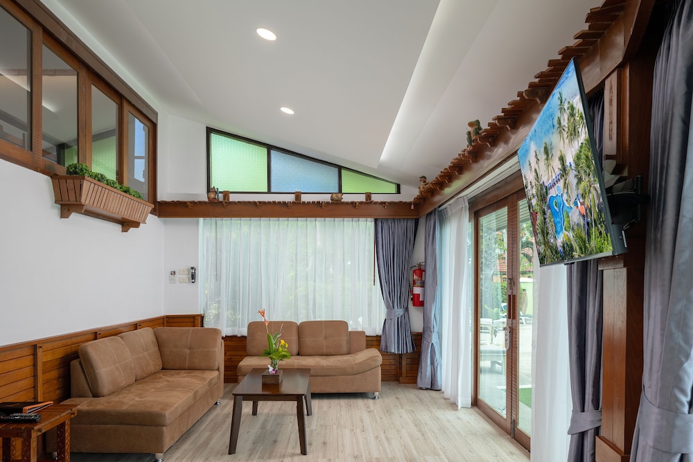 Chaba Cabana Beach Resort — Hotel rooms in Bo Phut, Surat Thani