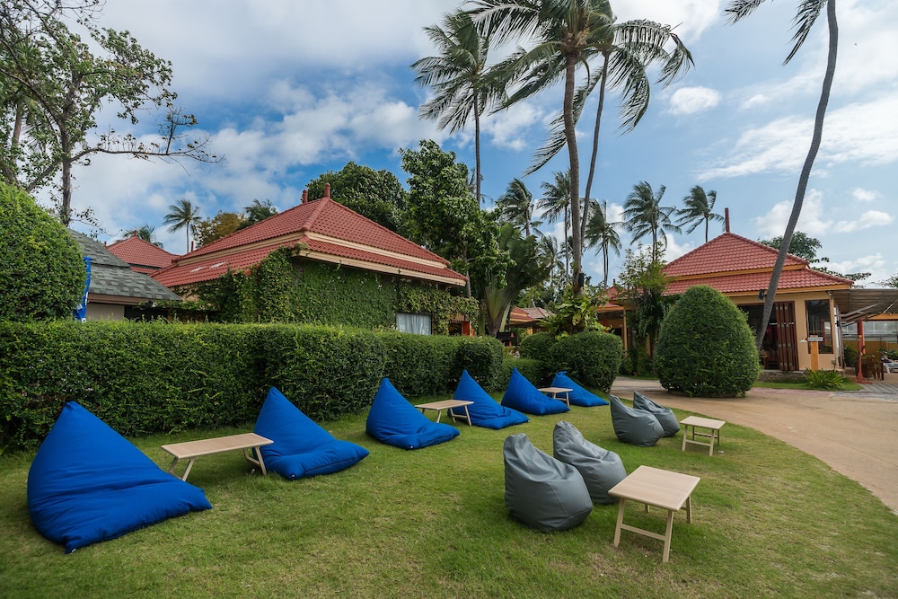 Chaba Cabana Beach Resort — Hotel building in Bo Phut, Surat Thani